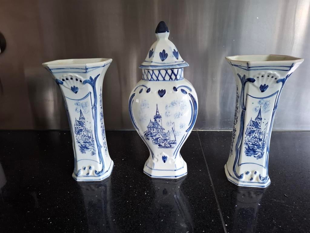 Prachtig Delfts Blauw Kaststel - Vaas en Twee Bloempotten, Ophalen of Verzenden