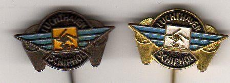 2 speldjes SCHIPHOL LUCHTHAVEN (A1), Verzamelen, Speldjes, Pins en Buttons, Ophalen of Verzenden, Gebruikt, Overige onderwerpen