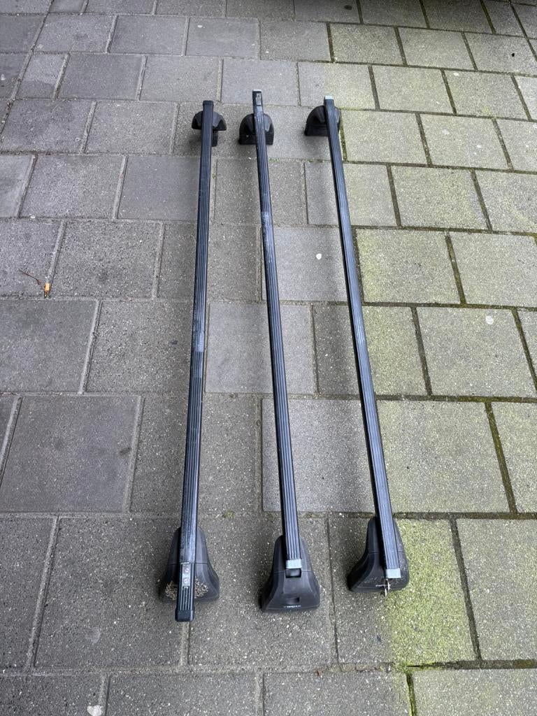 3 Thule verstelbare dakdragers, Ophalen, Zo goed als nieuw