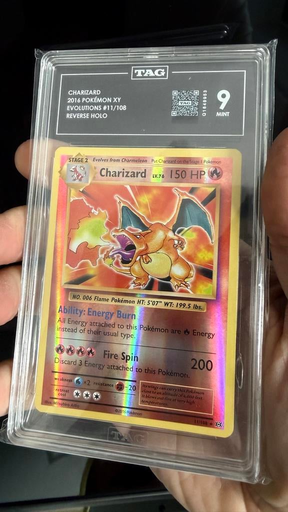 Charizard #11 2016 Evolutions Reverse Holo TAG 9 MINT, Ophalen of Verzenden, Zo goed als nieuw, Losse kaart, Foil