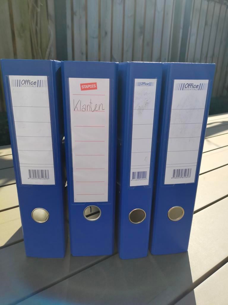 24 gebruikte ordners, diverse breedtes, Diversen, Ophalen