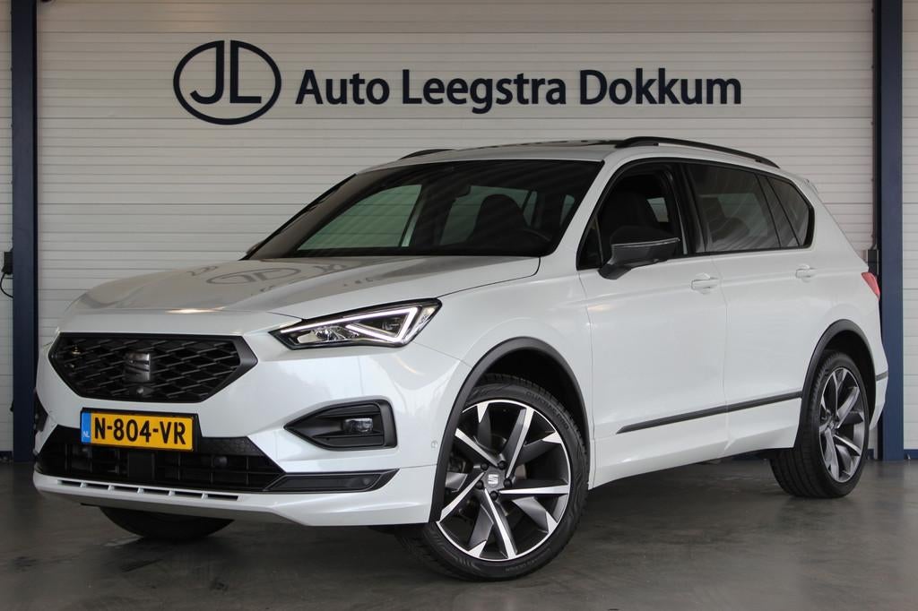 SEAT Tarraco 1.5 TSI FR Business Intense Pano | Trekhaak | 3, 4 cilinders, 150 pk, Alcantara, Wit