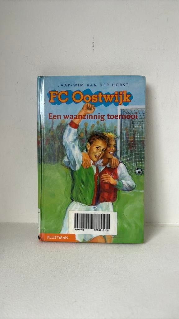 J.W. van der Horst - Een waanzinnig toernooi boek, Ophalen of Verzenden, Zo goed als nieuw