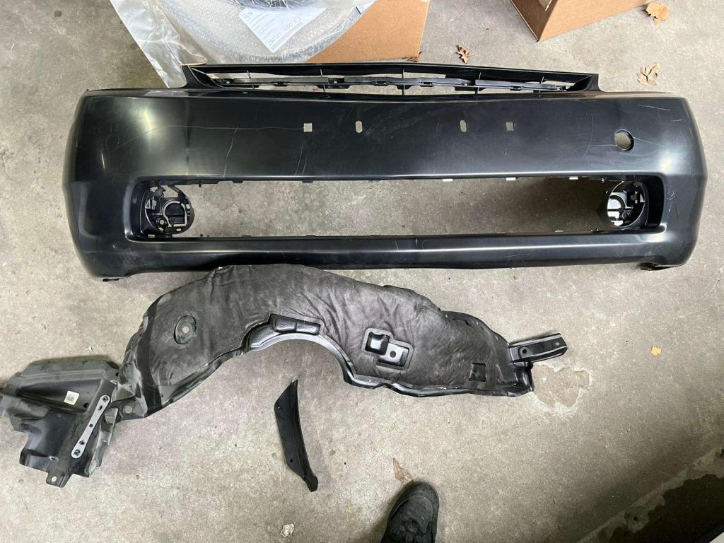 voorbumper prius 5211947050 binnenkuip 53875-47020 rechtsv, Auto-onderdelen, Carrosserie en Plaatwerk, Japan, Voor, Nieuw, Toyota