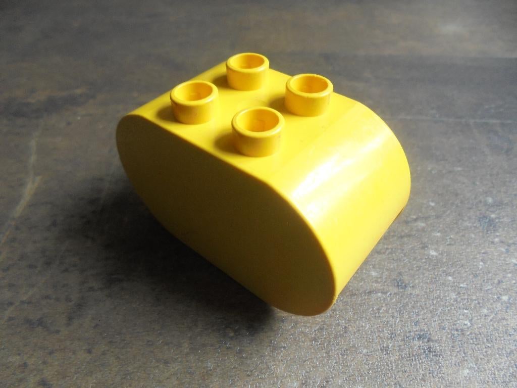 Lego Duplo Brick 2x4x2 Rounded Ends (zie foto's) 12, Ophalen of Verzenden, Gebruikt, Losse stenen, Duplo