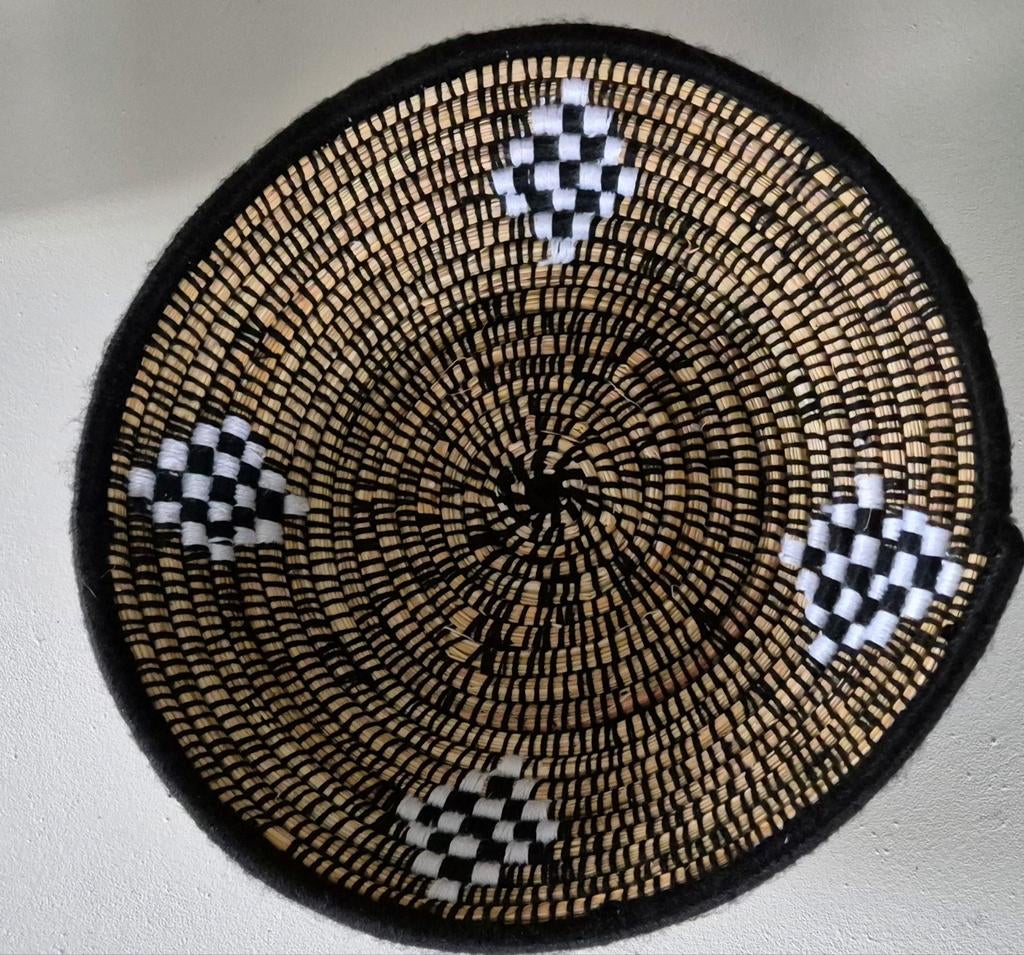 Handgeweven mand met wol. Berber Marokko, Ophalen of Verzenden, Nieuw, Bord