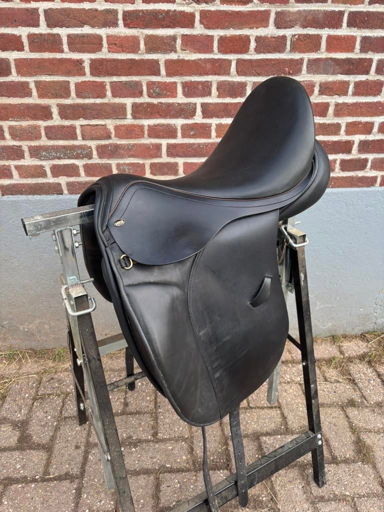 HKM Harmonie dressuur zadel, Ophalen