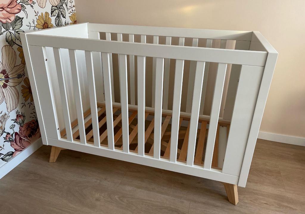 Ledikant TWF Fjord, Ophalen, Zo goed als nieuw, Ledikant