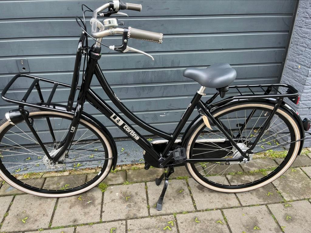 Zeer nette Cortina 24 ,en 26 meisjes transportfiets met 3v