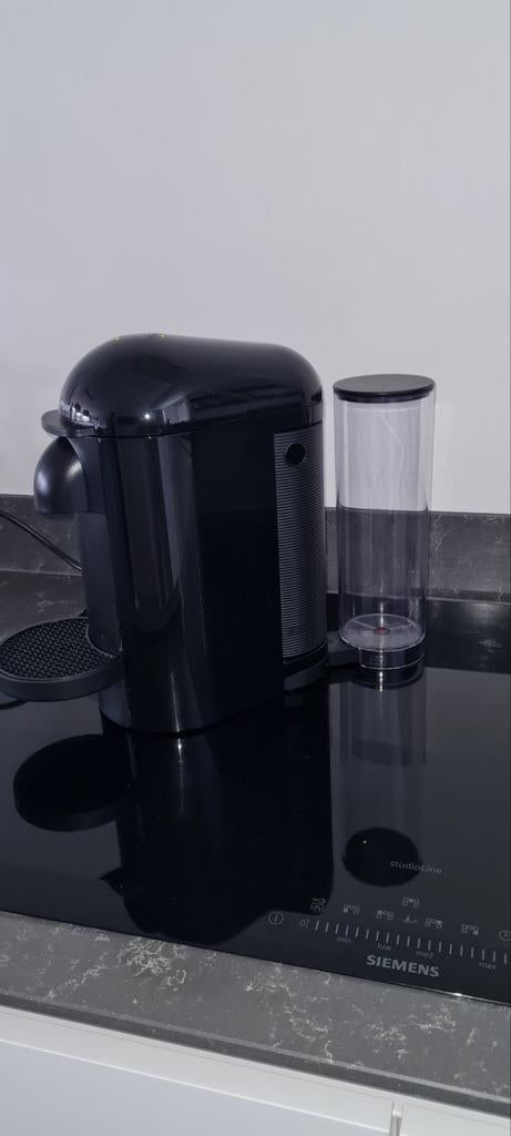 Nespresso ventuo plus Koffiemachine - Zo goed als nieuw!, Ophalen, Afneembaar waterreservoir, Espresso apparaat, Zo goed als nieuw