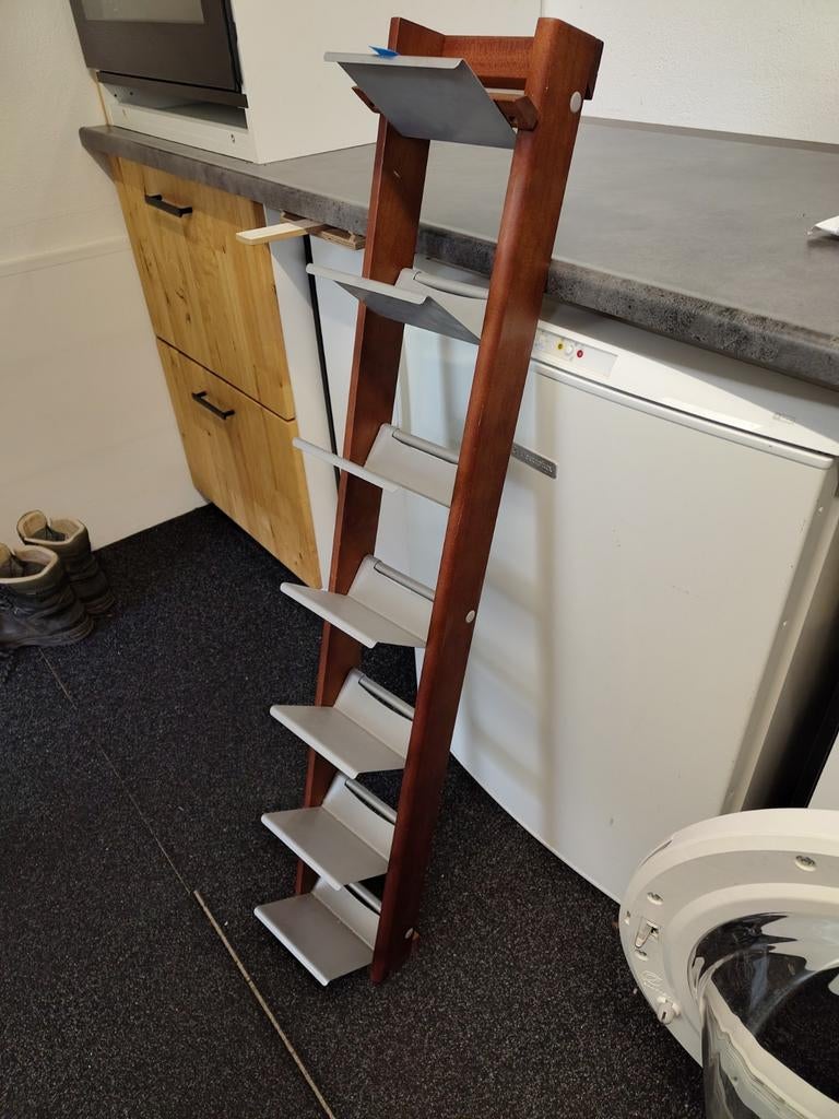 CD Rek, Huis en Inrichting, Woonaccessoires | Cd- en Dvd-rekken, Overige materialen, Gebruikt, 75 tot 150 discs, Ophalen of Verzenden