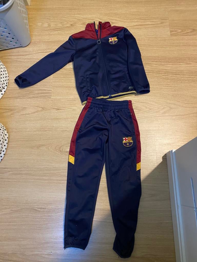 Trainingspak fc barcelona 8/maat 128, Kinderen en Baby's, Kinderkleding | Maat 128, Ophalen of Verzenden, Zo goed als nieuw, Jongen of Meisje