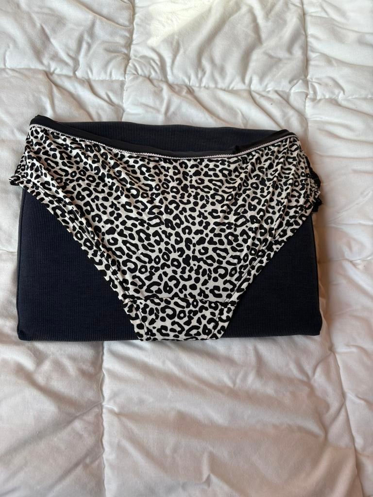 Sexy panterprintslip, Kleding | Dames, Ondergoed en Lingerie, Ophalen of Verzenden, Zwart, Slip