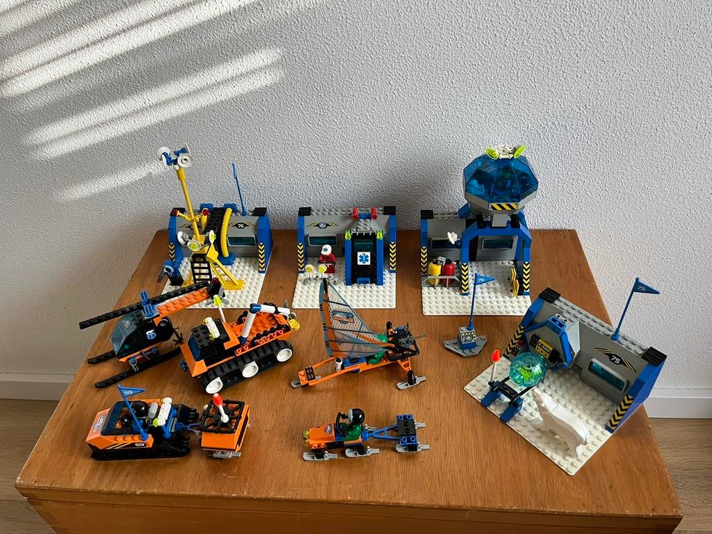 Circa 53 Lego bouwsets, ook Technic en folders zie lijst, Ophalen, Zo goed als nieuw