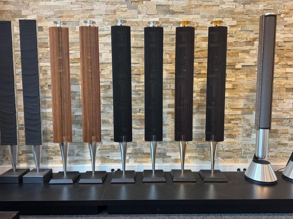 Beolab 18 | 17 | 28 | luidsprekers B&O Bang en Olufsen, Info@bang-olufsen.dk, Zo goed als nieuw, 120 watt of meer, Bang & Olufsen Alle 1 / DK-7600 Struer / Denmark