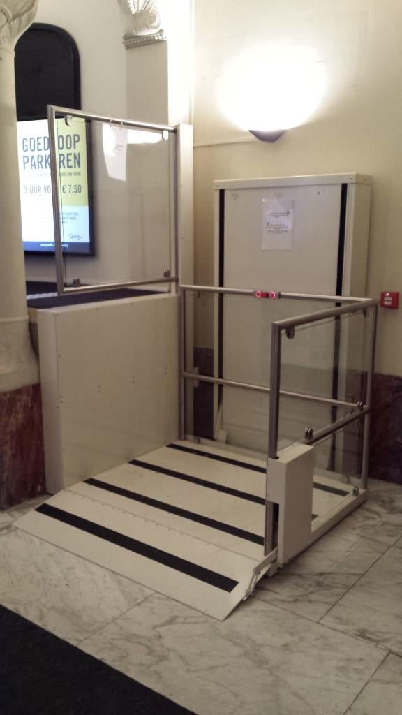 Hefplateau van Euroliften voor mindervaliden en goederen., Diversen, Verzenden, Nieuw