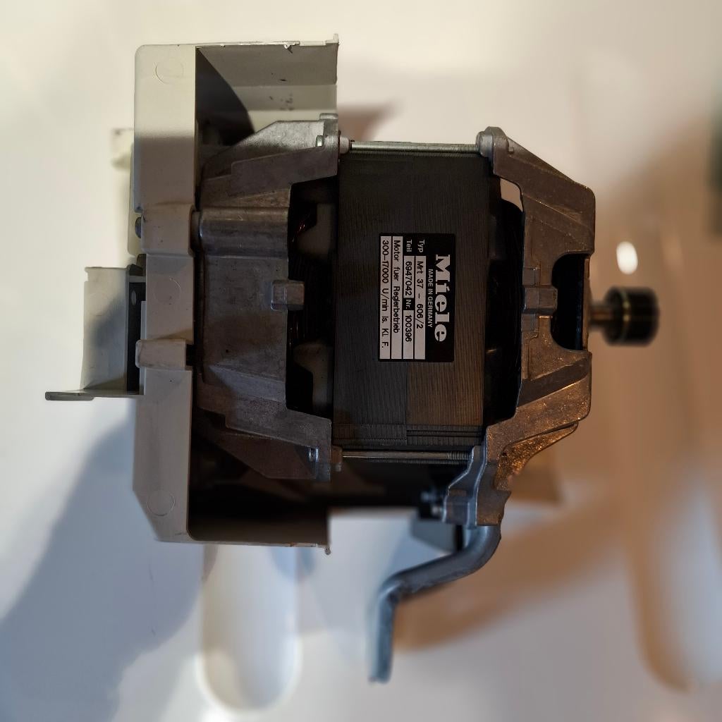 Miele wasmachine motor MRT 37   i.z.g.st., Ophalen of Verzenden, Gebruikt
