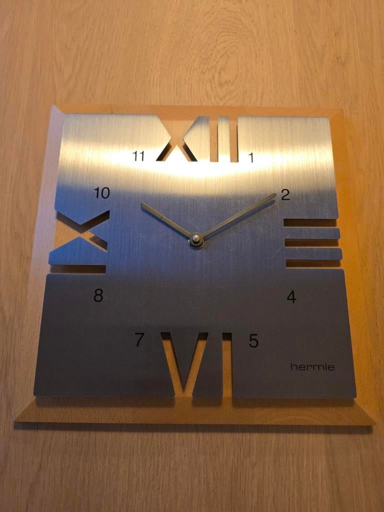 Zeldzame Duitse Hermle wandklok in topstaat €25, Huis en Inrichting, Woonaccessoires | Klokken, Ophalen of Verzenden, Zo goed als nieuw