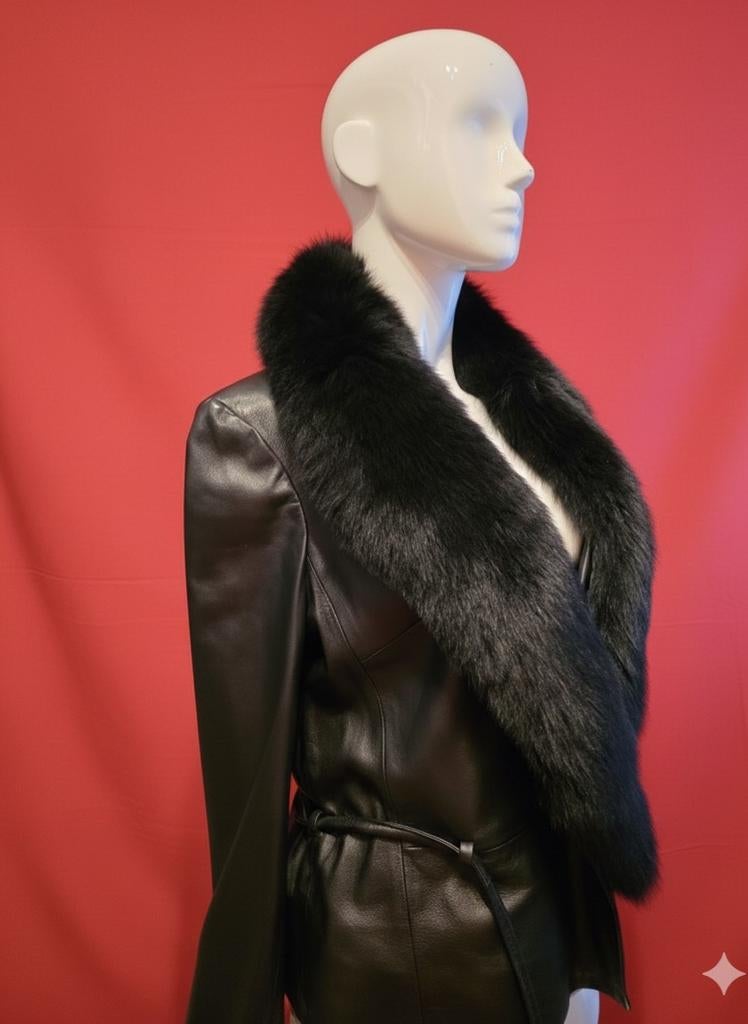 dames jasje leer met bont, exclusief merk Segnaro., Ophalen, Zo goed als nieuw, Maat 36 (S), Zwart