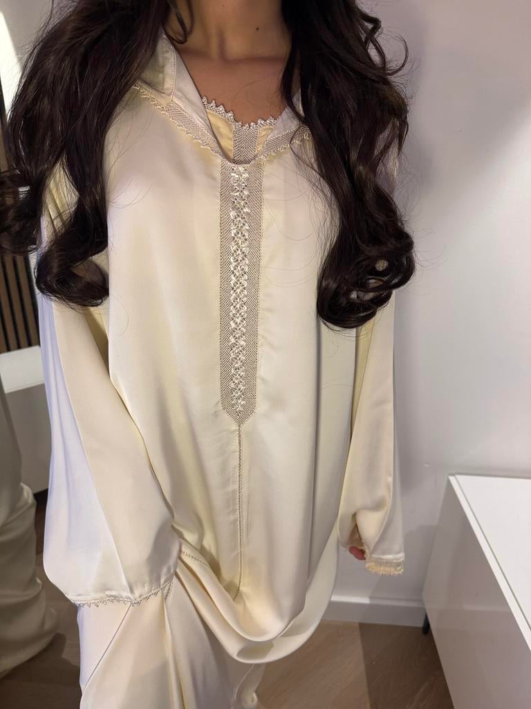 Jelaba zijde satijn 2-delig nieuw L/XL, Kleding | Dames, Gelegenheidskleding, Ophalen of Verzenden, Nieuw, Maat 42/44 (L), Overige typen