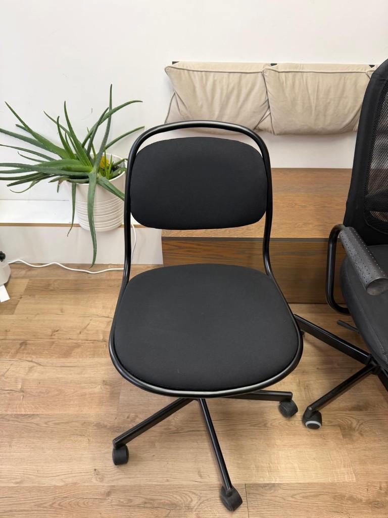 Draaibare bureaustoelen met wielen, Ophalen, Gebruikt, Zwart, Bureaustoel