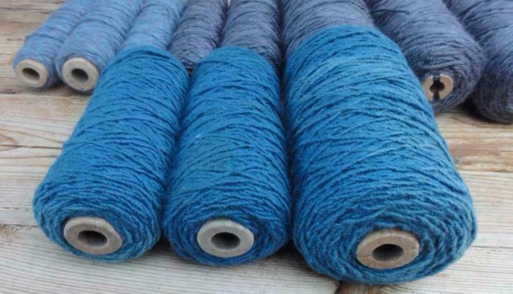 3 Oude klossen garen op houten spoel, blauw / groen, Antiek en Kunst, Ophalen of Verzenden