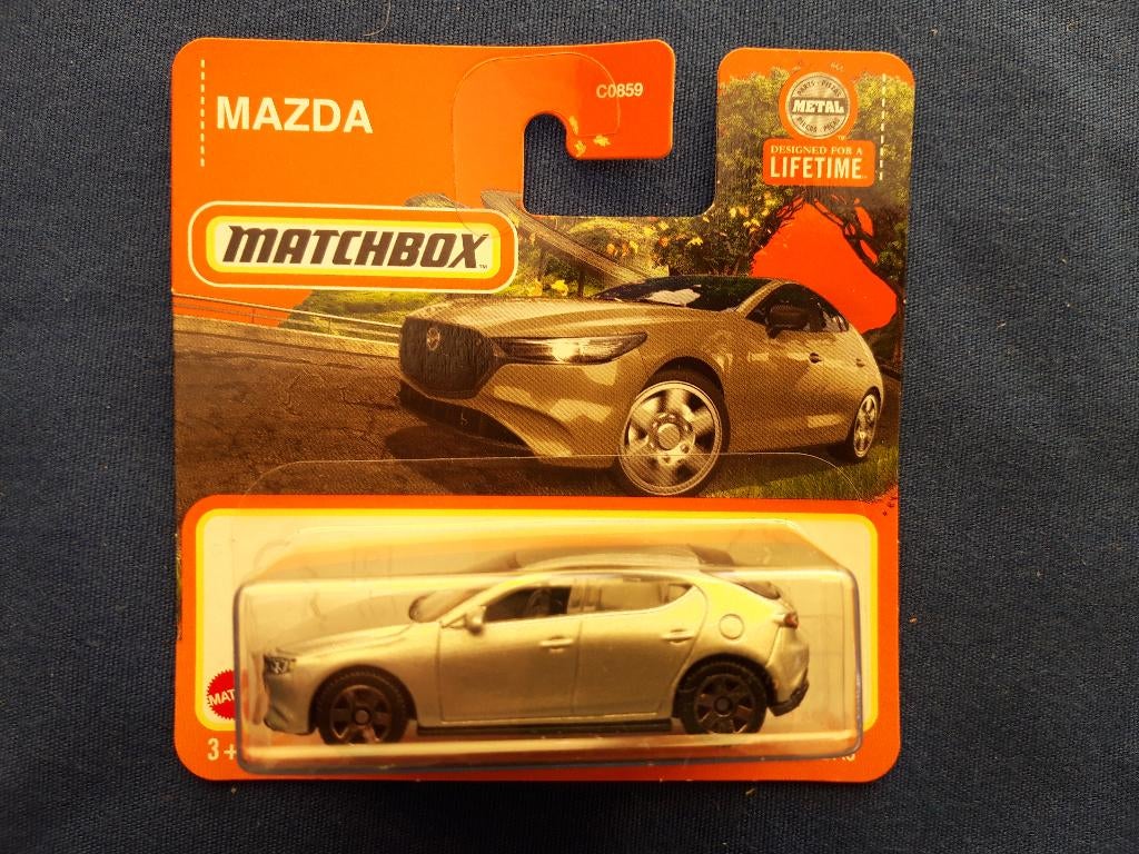 Matchbox Mazda 3 2019 zilvergrijs MOC, Ophalen of Verzenden, Nieuw, Auto