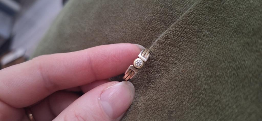 Verlovings ring goud, Ophalen of Verzenden, Zo goed als nieuw, 17 tot 18, Dame