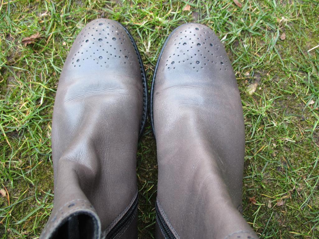 AGL, size 36,5, AGL, Lage of Enkellaarzen, Ophalen of Verzenden, Zo goed als nieuw