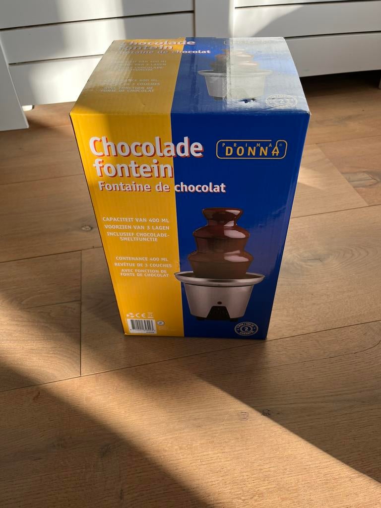 Chocolade fontein prima donna, Witgoed en Apparatuur, Fonduesets, Ophalen of Verzenden, Zo goed als nieuw, Elektrisch, Fondueset