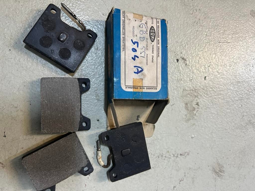 Remblokken achter Peugeot 504, Ophalen of Verzenden, Nieuw, Peugeot