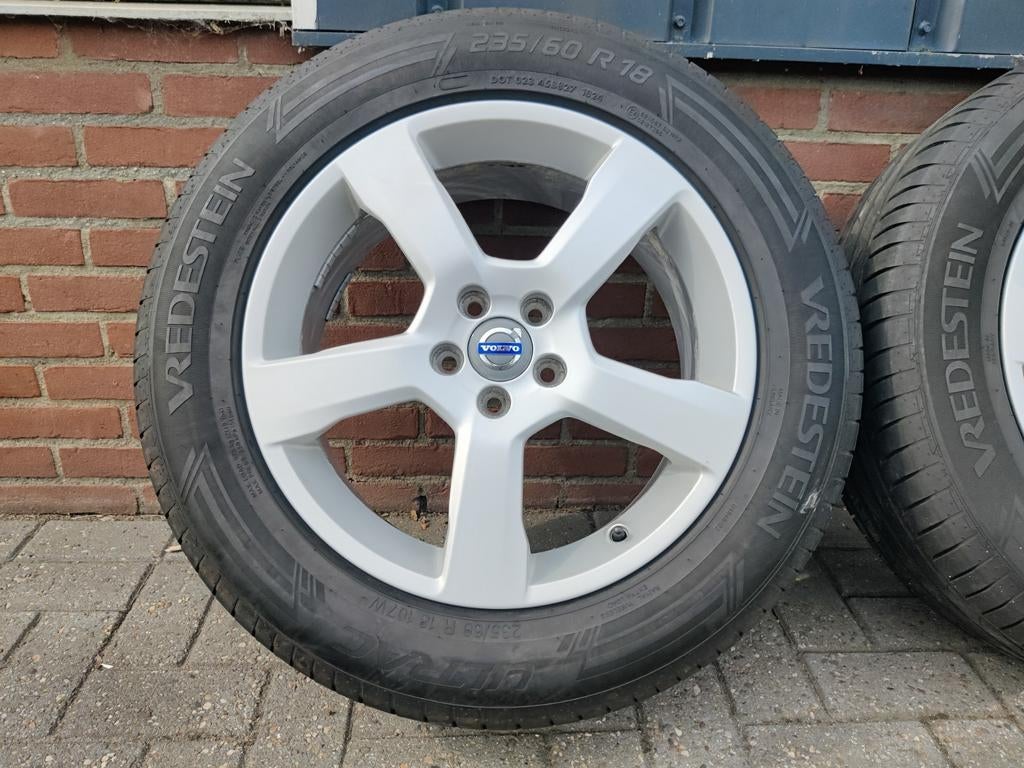 18 inch Originele Volvo XC60 "Cratus" Zomerset, Ophalen, Gebruikt, Banden en Velgen, 235 mm