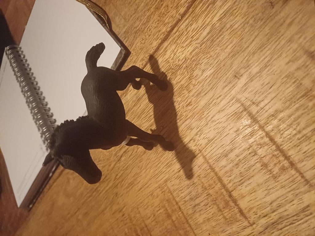 Schleich fries  veulen, Verzamelen, Dierenverzamelingen, Ophalen of Verzenden, Zo goed als nieuw, Paard, Beeldje of Figuurtje