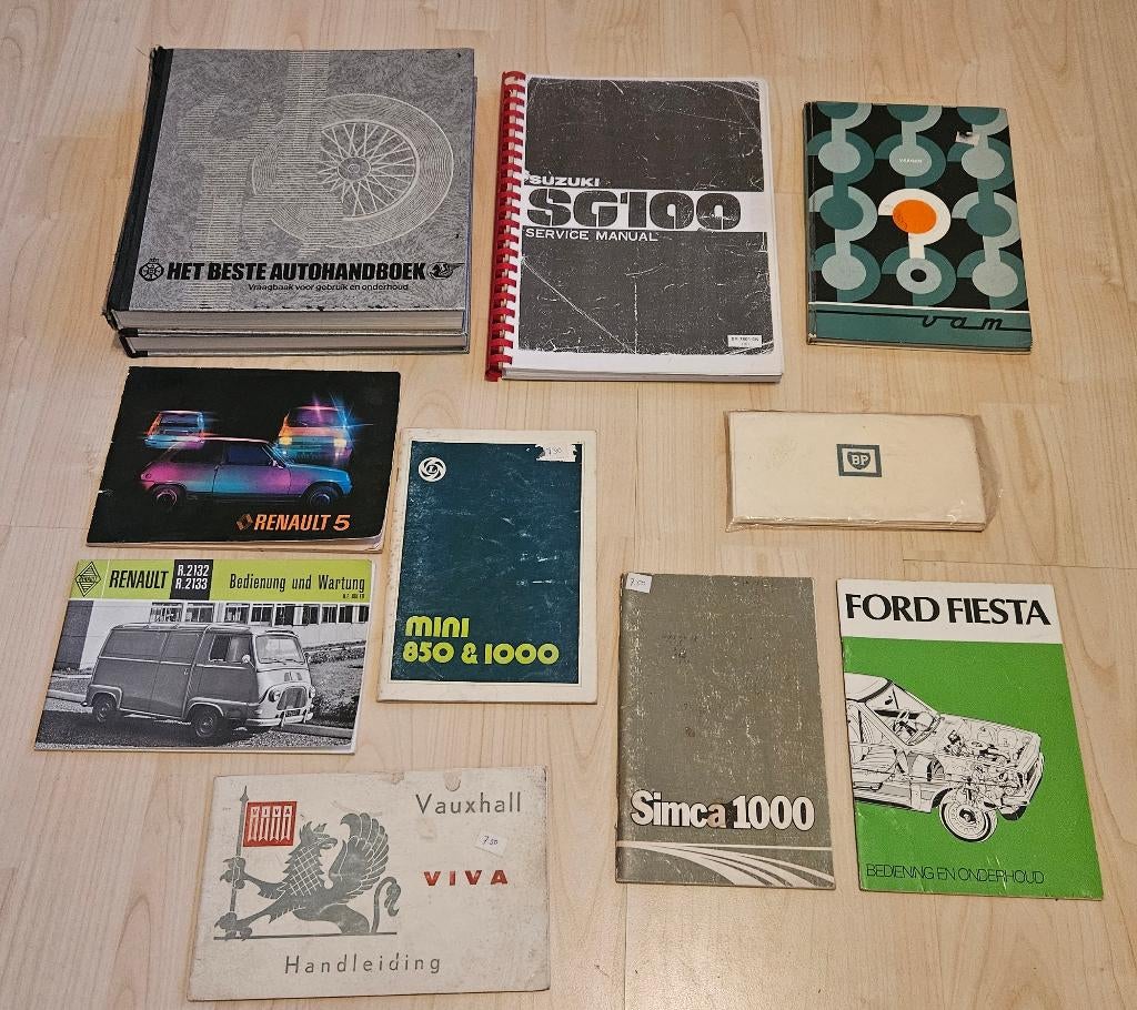 Diverse boekjes en folders van auto's, Ophalen of Verzenden, Gelezen, Algemeen