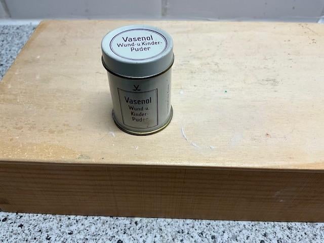 Vasenol poeder monster blikje, Verzamelen, Blikken, Ophalen of Verzenden, Zo goed als nieuw, Overige