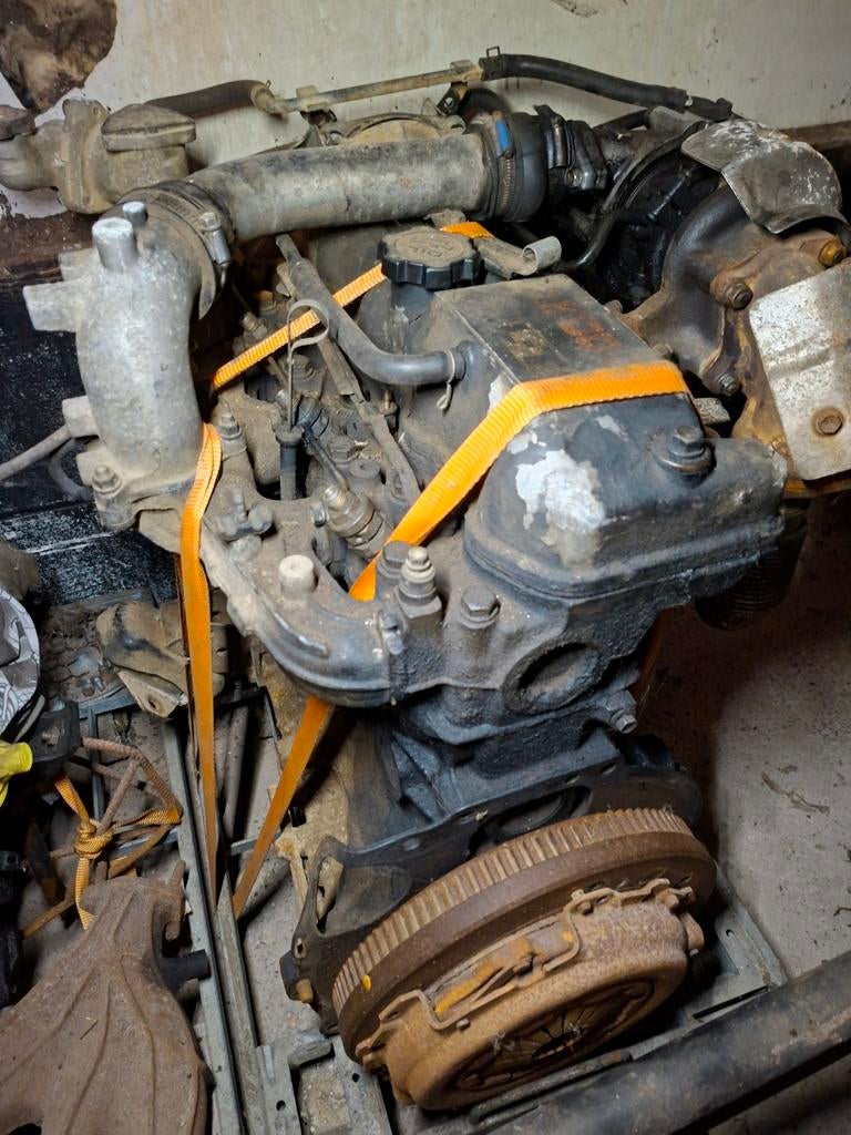Toyota 2LT motor  2.4TD diesel landcruiser 1985, Ophalen, Gebruikt, Toyota