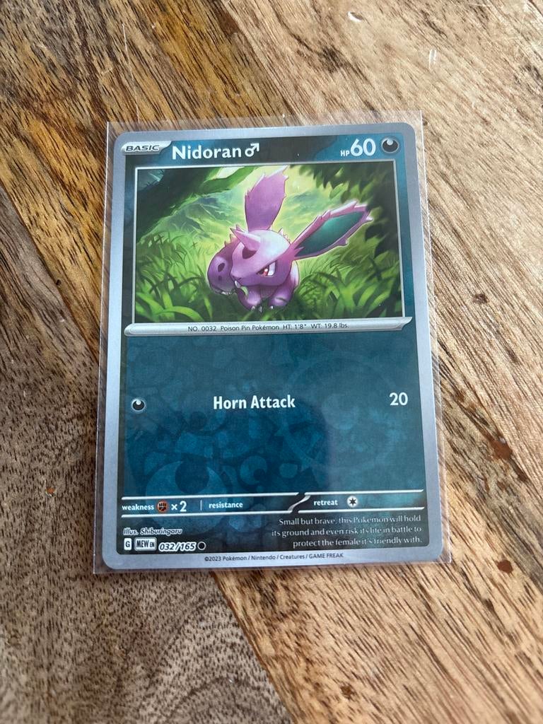 Pokémon Kaart Nidoran  (032/165) - Nieuwstaat, Ophalen of Verzenden, Zo goed als nieuw