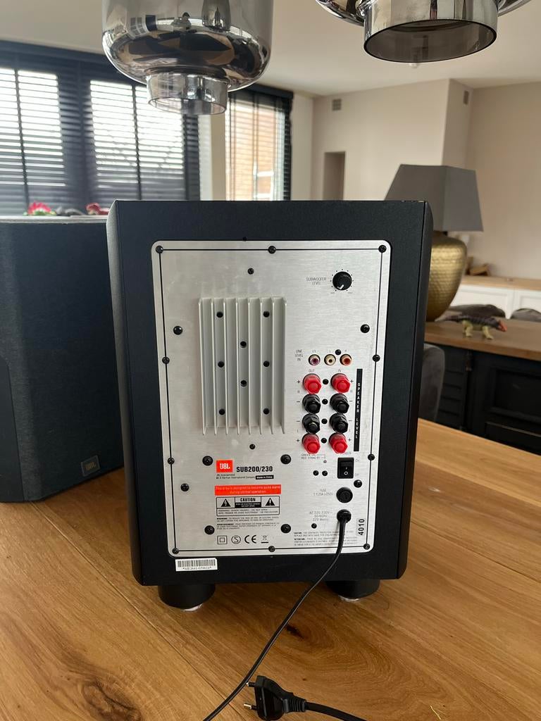 JBL SUB 200 subwoofer, Audio, Tv en Foto, Luidsprekers, Gebruikt, Ophalen of Verzenden, 120 watt of meer, Subwoofer