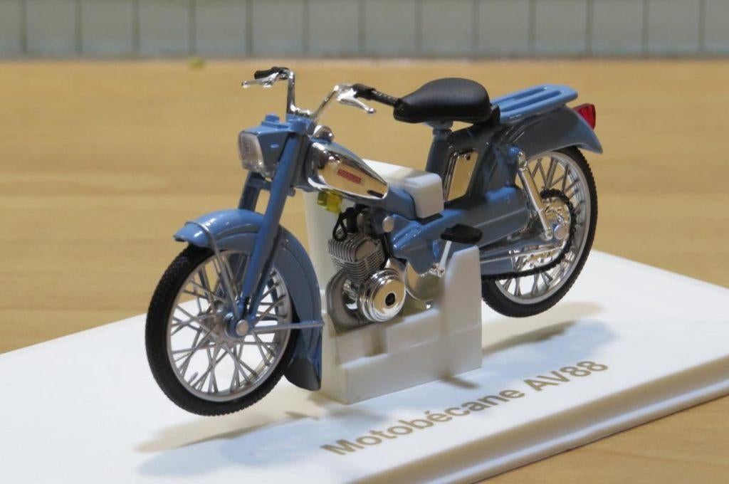 Motobecane AV88 brommer 1:18, May Cheong Group France S.A.S., Overige typen, Nieuw, Norev