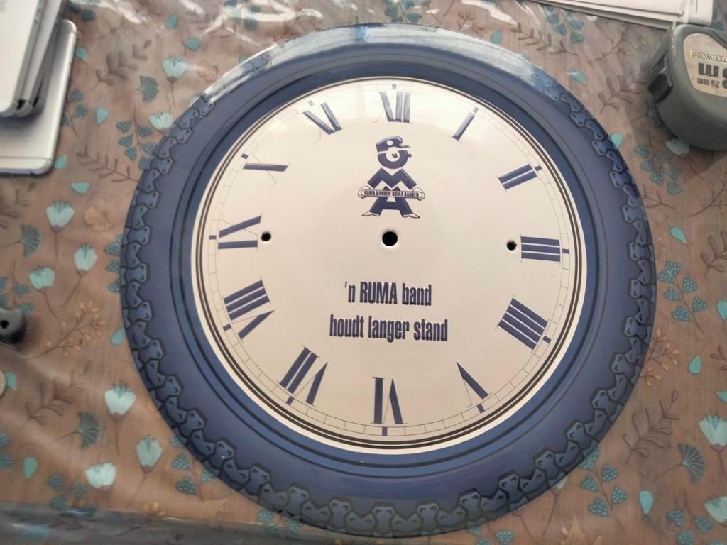 Emaille reclamebord ruma banden / klok, Ophalen of Verzenden, Gebruikt, Reclamebord