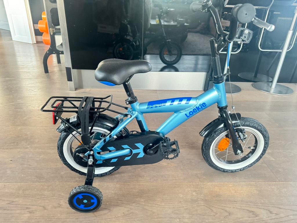 Loekie Snake 12 inch kinderfiets, Fietsen en Brommers, Ophalen, Zo goed als nieuw, Minder dan 16 inch, Zijwieltjes