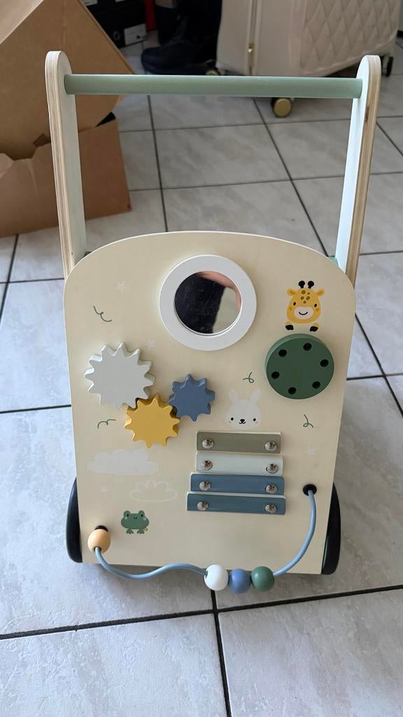 Houten loopstoel, Kinderen en Baby's, Speelgoed | Babyspeelgoed, Ophalen, Zo goed als nieuw, Overige typen, Met wieltjes