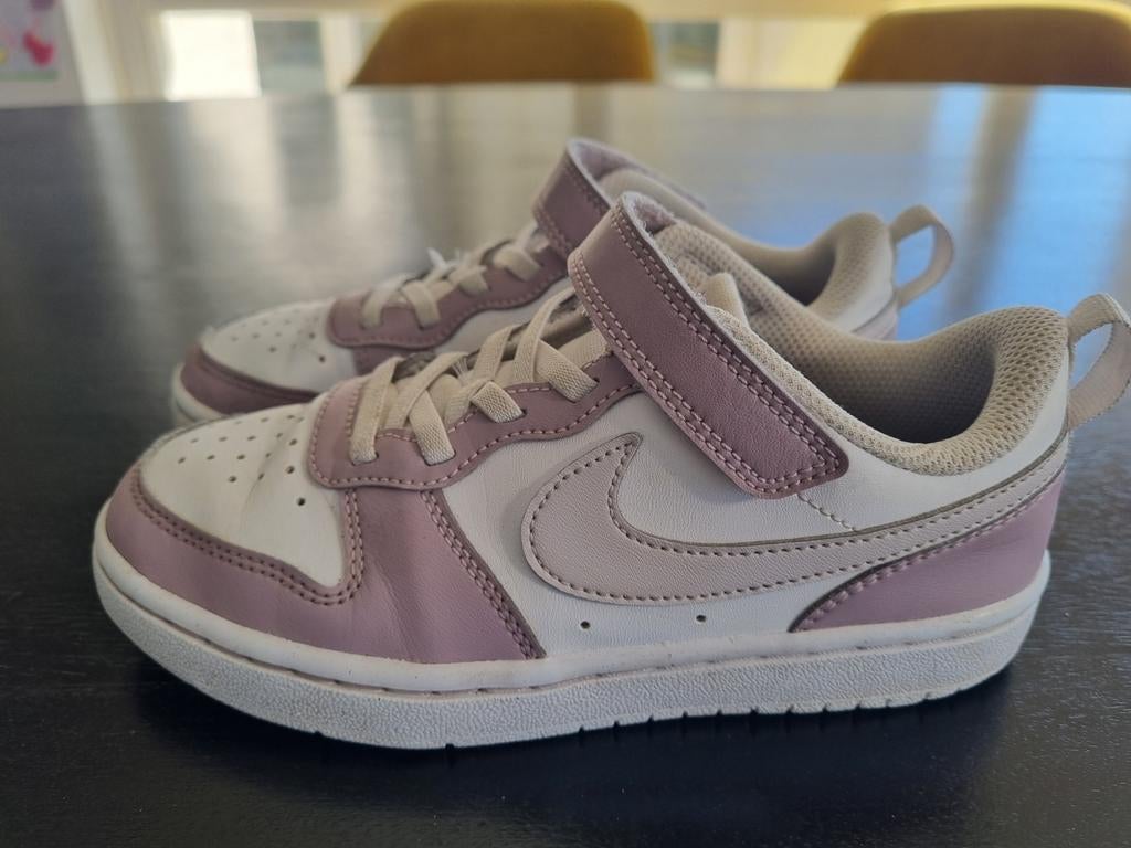 Nike sneakers maat 31, Ophalen of Verzenden, Zo goed als nieuw, Sportschoenen