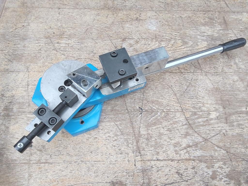 Metaalbuiger, Ophalen, Gebruikt