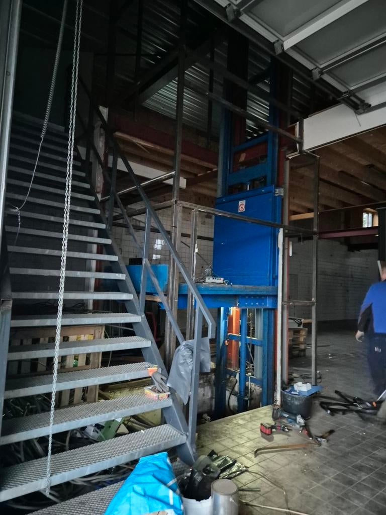 Goederenlift 1500 kg, hefhoogte 315 cm, Ophalen of Verzenden