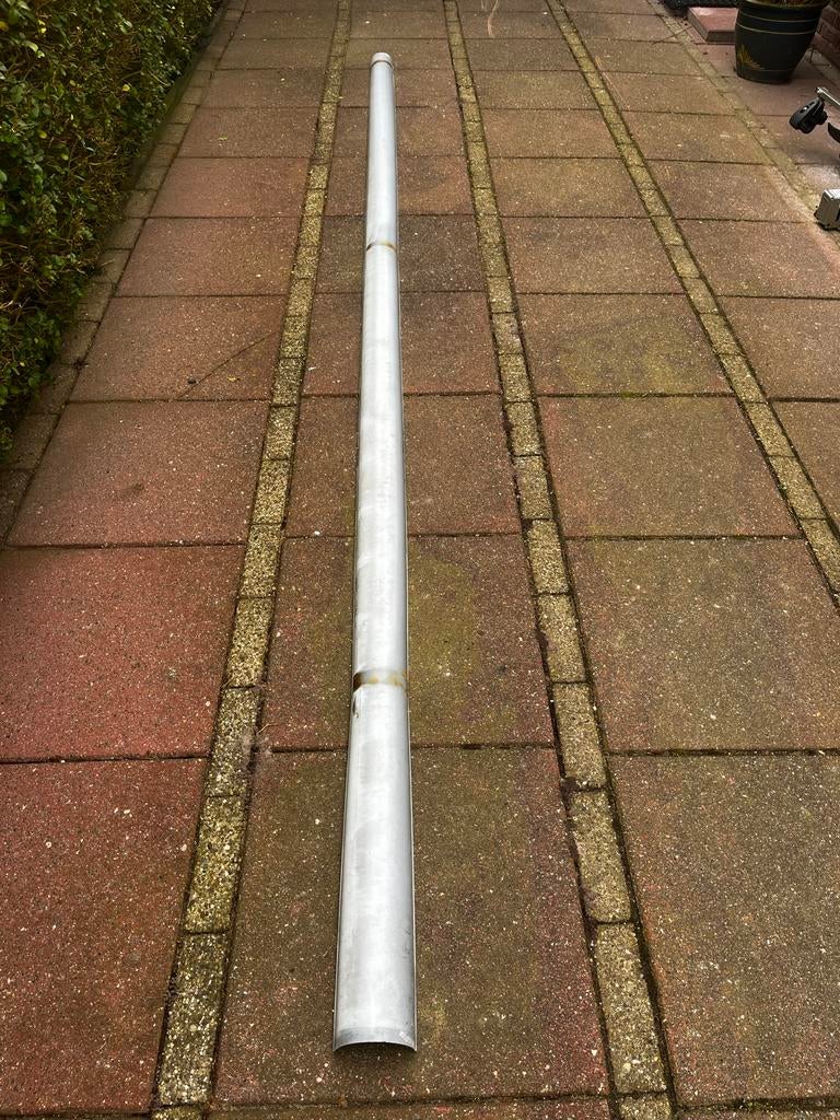 Kunststof dakgoot 4 meter, Doe-het-zelf en Verbouw, Buizen en Afvoer, Ophalen, Gebruikt, Pvc, 2 tot 4 meter