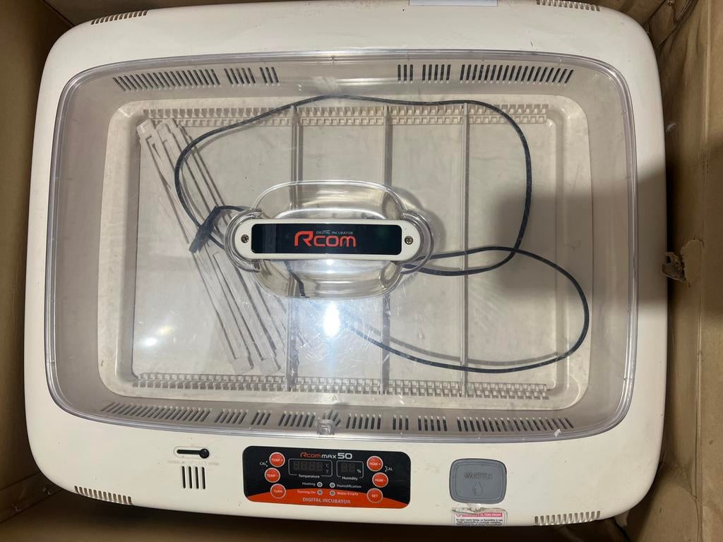 Rcom max 50 broedmachine, Dieren en Toebehoren, Pluimvee | Toebehoren, Zo goed als nieuw, Broedmachine, Ophalen of Verzenden