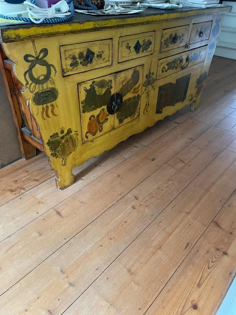 Chinees dressoir, Ophalen