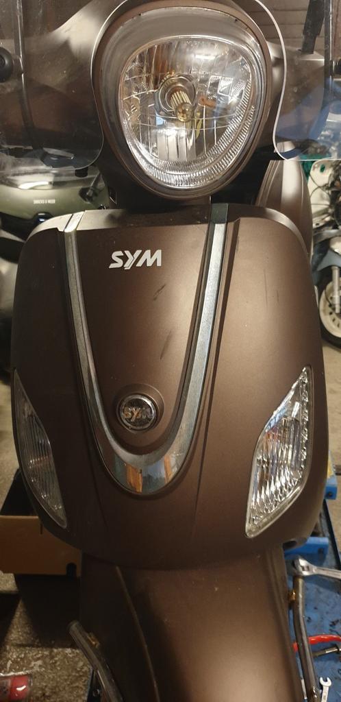 Sym fiddle 3   65cc, Ophalen, Benzine, Fiddle