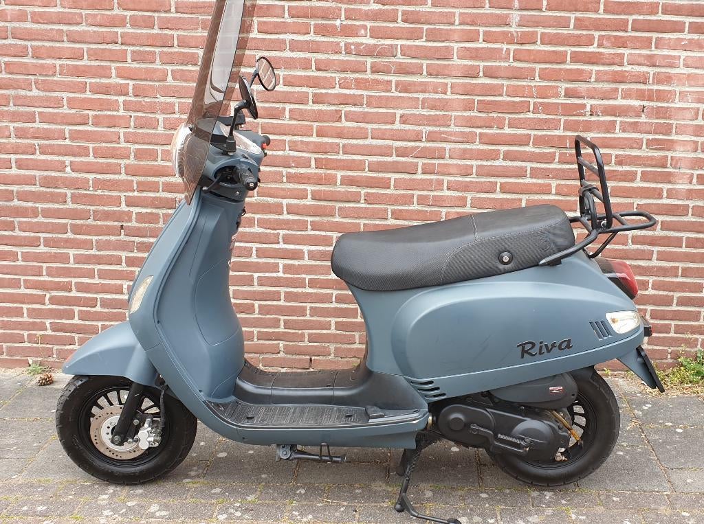 riva snor scooter met digitale teller 7500 km  2016, Fietsen en Brommers, Gebruikt, Benzine, Ophalen, Overige merken